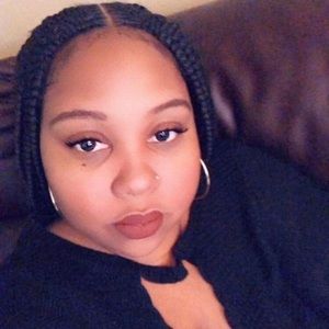 Meet your Posher, Shakeisha